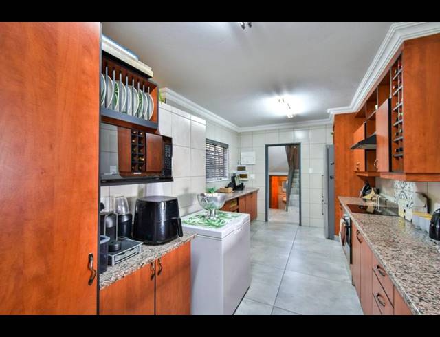 4 BEDROOM HOUSE FOR SALE IN MONTANA PARK